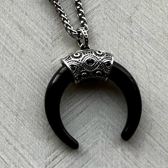 Sterling silver moon & handcrafted stainless steel links long chain necklace - Picture 14 of 16